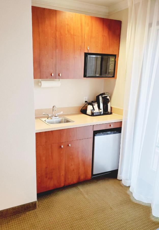 Holiday Inn Express Hotel & Suites Portland-Northwest Downtown By Ihg Экстерьер фото